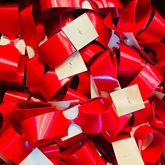 RED SATIN BOW 5” CASE OF 100 - Picture 2 of 4